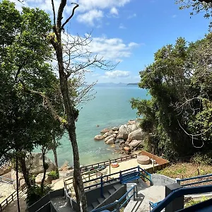- Pe Na Areia Lodge Governador Celso Ramos